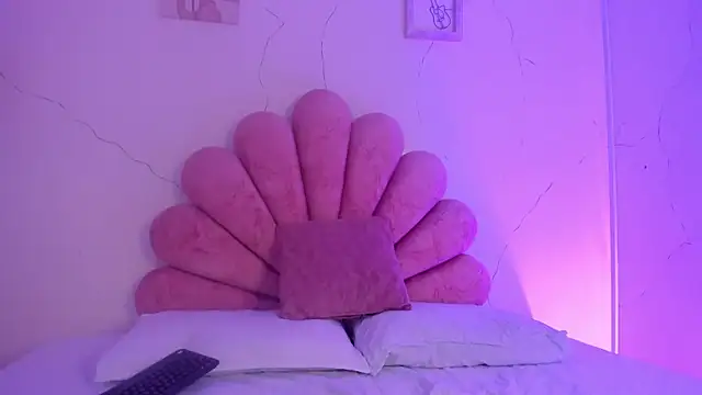 AngelDoll 1 online show from 04/21/26, 06:20