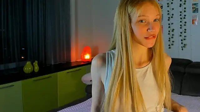 Kiracute18 online show from 03/27/26, 06:29