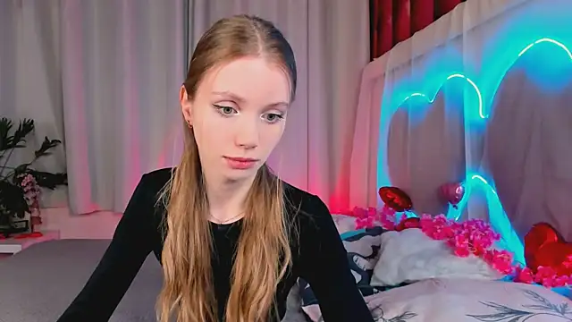 Snapshot of lada2k4 chatting on 02/16/26, 05:36 lada2k4 online show from 02/16/26, 05:36