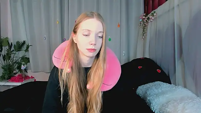 Snapshot of lada2k4 chatting on 05/21/26, 05:36 lada2k4 online show from 05/21/26, 05:36