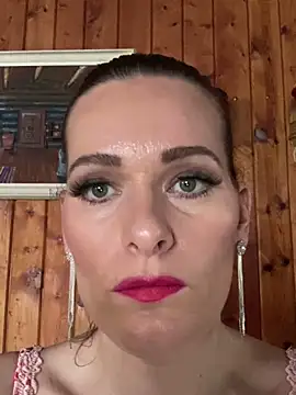 Snapshot of Midnight_Munch chatting on 02/28/26, 03:02 Midnight Munch online show from 02/28/26, 03:02