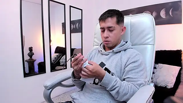 Tommas Jhonson online show from 03/04/26, 01:44