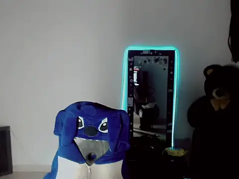 nebullax mcqueen online show from 02/28/26, 06:09