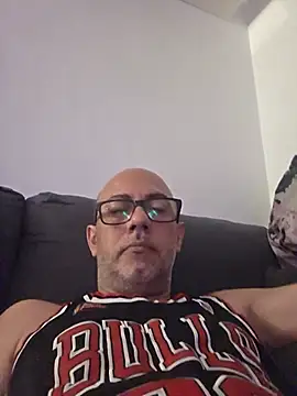 Snapshot of pareja47 chatting on 06/30/26, 08:32 pareja47 online show from 06/30/26, 08:32