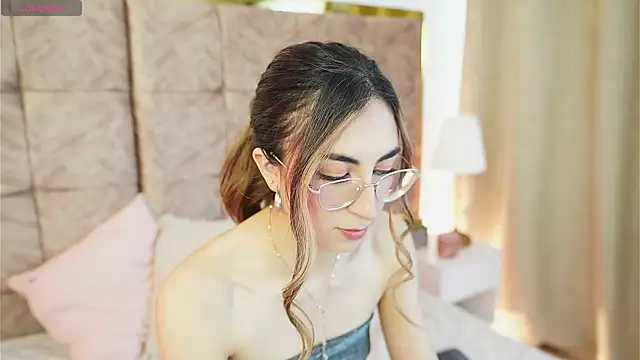 EmmaClark   online show from 02/21/26, 01:56