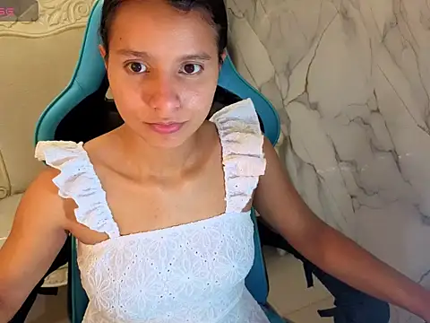Snapshot of Cataleya23_a chatting on 06/16/26, 08:11 Cataleya23 a online show from 06/16/26, 08:11