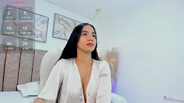 Yaasmin  online show from 02/17/26, 06:36