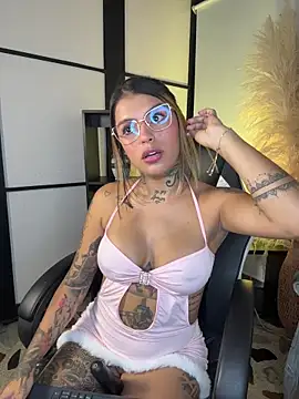 Abi sexxx1 online show from 02/16/26, 09:00