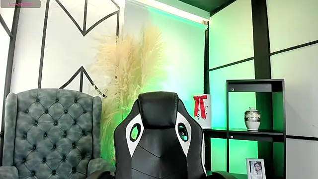 Abi sexxx1 online show from 02/17/26, 08:37