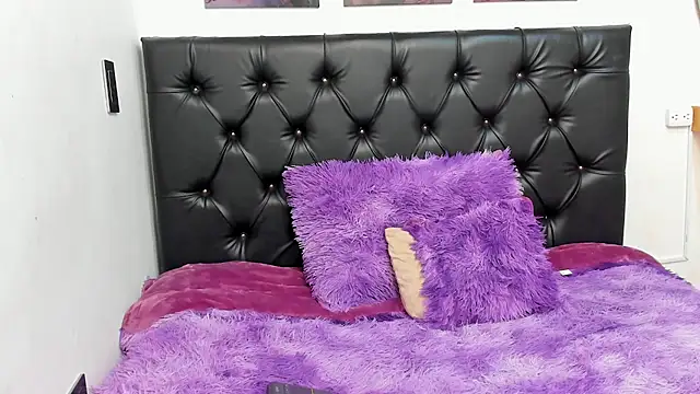 Kitty f00x online show from 07/22/26, 01:03