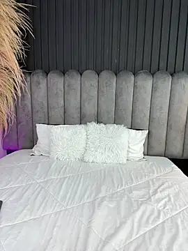 Nanda vixen  online show from 03/04/26, 08:53