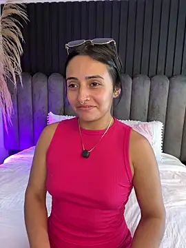 Nanda vixen  online show from 06/07/26, 10:24