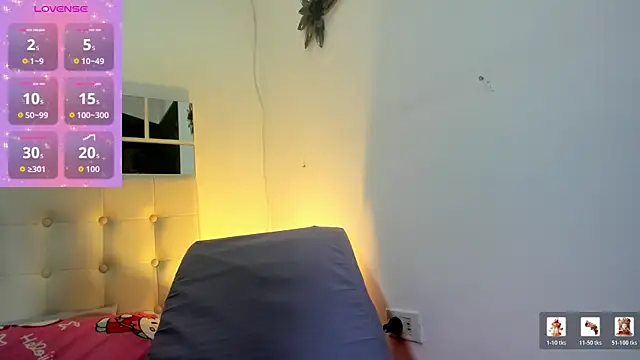 MiaEvans0 online show from 05/16/26, 07:12