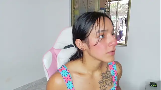 Fit valkiria online show from 04/23/26, 05:59