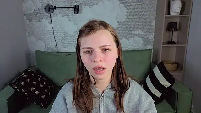 LesleySky online show from 02/22/26, 06:06