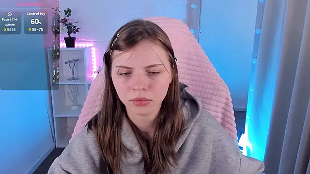 LesleySky online show from 02/24/26, 04:27