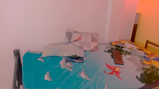 sexiempoderada18 online show from 04/04/26, 02:03