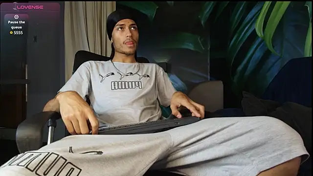 ItsZairen online show from 02/10/26, 03:54