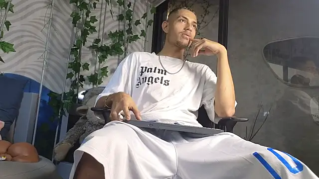 ItsZairen online show from 06/05/26, 11:10
