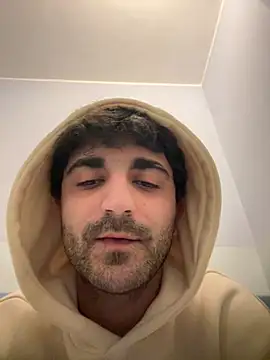 elia2711 online show from 02/13/26, 05:31