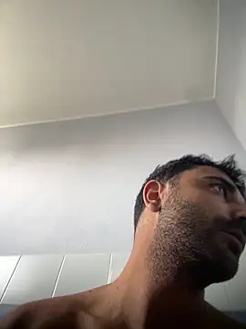 elia2711 online show from 04/02/26, 02:37