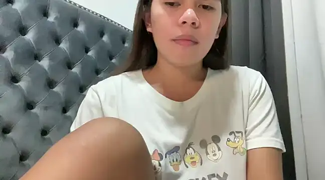 Snapshot of Mooree_naba chatting on 01/21/25, 10:41 Mooree naba online show from 01/21/25, 10:41