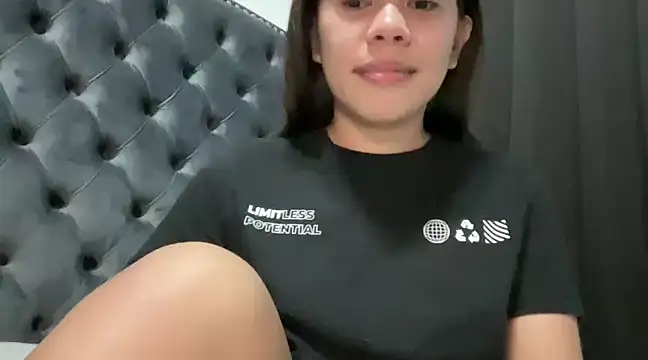 Snapshot of Mooree_naba chatting on 01/26/25, 10:35 Mooree naba online show from 01/26/25, 10:35
