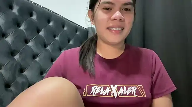 Snapshot of Mooree_naba chatting on 02/11/25, 10:50 Mooree naba online show from 02/11/25, 10:50