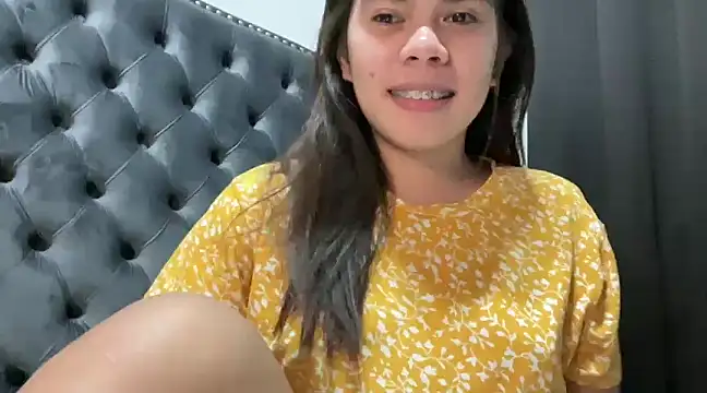 Snapshot of Mooree_naba chatting on 02/23/25, 10:09 Mooree naba online show from 02/23/25, 10:09