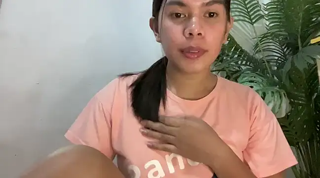 Snapshot of Mooree_naba chatting on 03/11/25, 03:05 Mooree naba online show from 03/11/25, 03:05