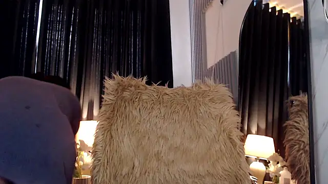 Mooree naba online show from 11/18/25, 11:26