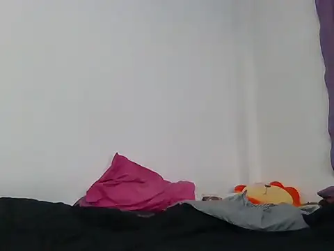 Snapshot of Agusgold22 chatting on 03/05/26, 01:07 Agusgold22 online show from 03/05/26, 01:07