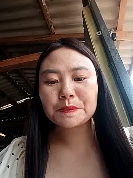 lisn-cute online show from 04/14/26, 02:17