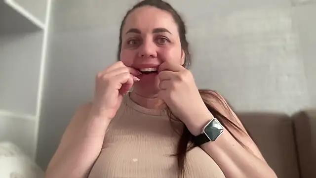 Darsy Rox online show from 06/07/26, 10:08
