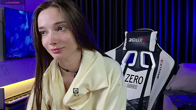 AnnyShore online show from 03/28/26, 12:43