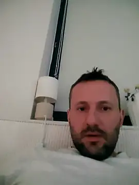 Snapshot of defaktor chatting on 02/20/26, 03:45 defaktor online show from 02/20/26, 03:45