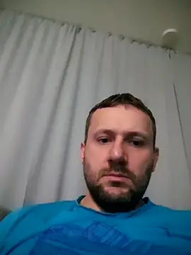 Snapshot of defaktor chatting on 03/01/26, 08:00 defaktor online show from 03/01/26, 08:00