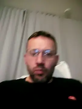 Snapshot of defaktor chatting on 03/14/26, 09:31 defaktor online show from 03/14/26, 09:31