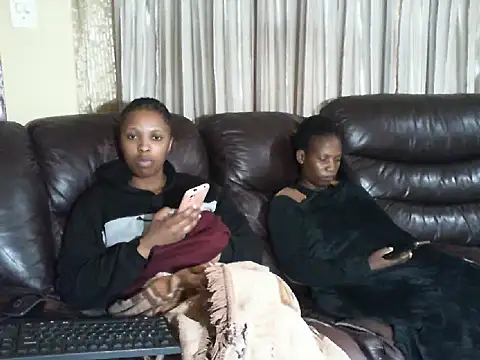 Caramel-Diva online show from 04/13/26, 06:52