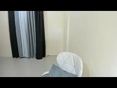 NaughtyAmandaXxx online show from 02/15/26, 08:16