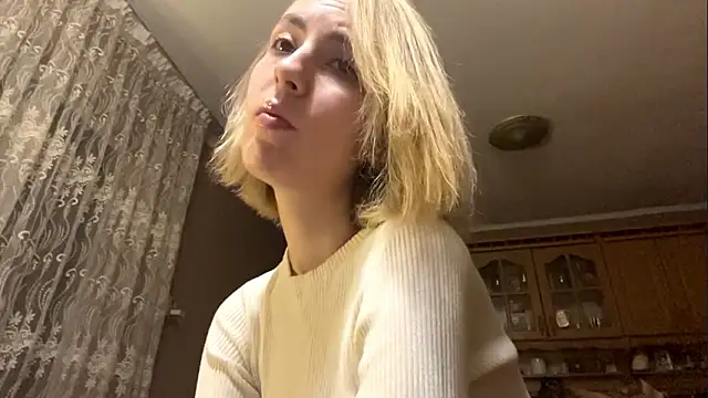 CharmingBlonde online show from 02/19/26, 06:15