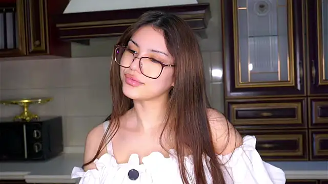 SulemaNeugin online show from 03/02/26, 07:15