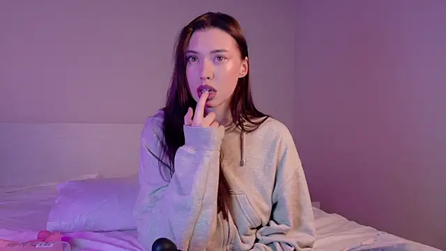 gwenonl1ne online show from 04/02/26, 01:31