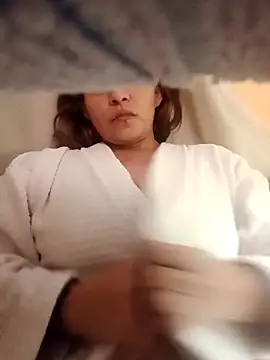 Lindagirlcum online show from 02/07/26, 08:56