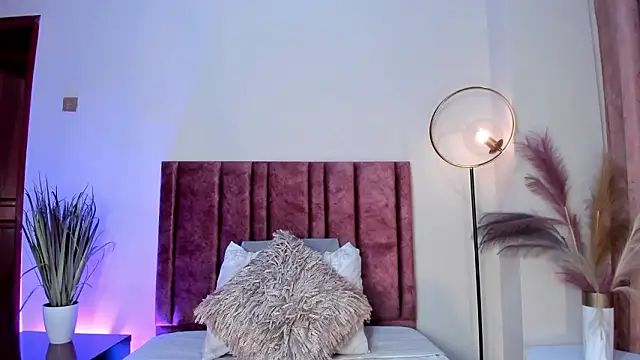 AndraCyruss online show from 02/17/26, 11:33