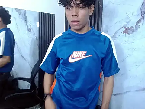 DaviidBuckx  online show from 02/11/26, 05:34