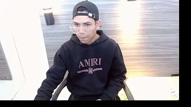 DaviidBuckx  online show from 05/17/26, 08:27