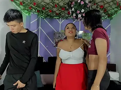 Lizeth hot2002 online show from 02/14/26, 01:24