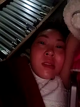 Yiyoongg online show from 04/01/26, 11:57