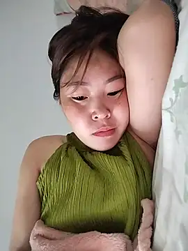Yiyoongg online show from 07/12/26, 10:23